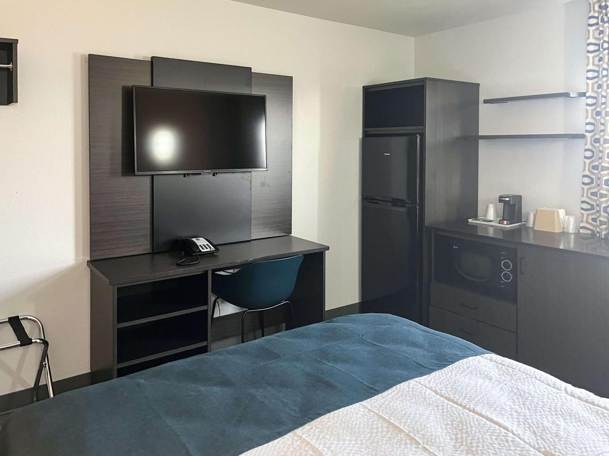 Americas Best Value Hotel 2*